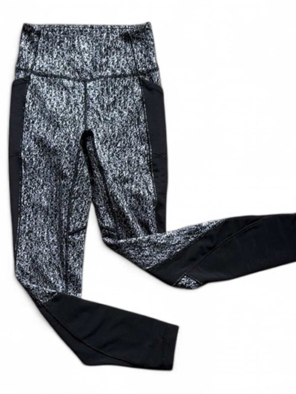 Lululemon Fit Physique Tight
Luon Suited Jacquard Black White / Black
